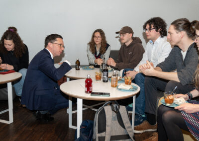 Minister Mohrs im Gespräch mit Studierenden